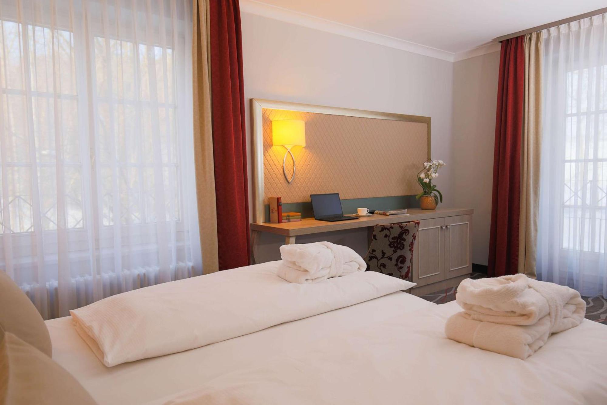 Hotel Bayerischer Hof Miesbach, BW Premier Collection Екстер'єр фото