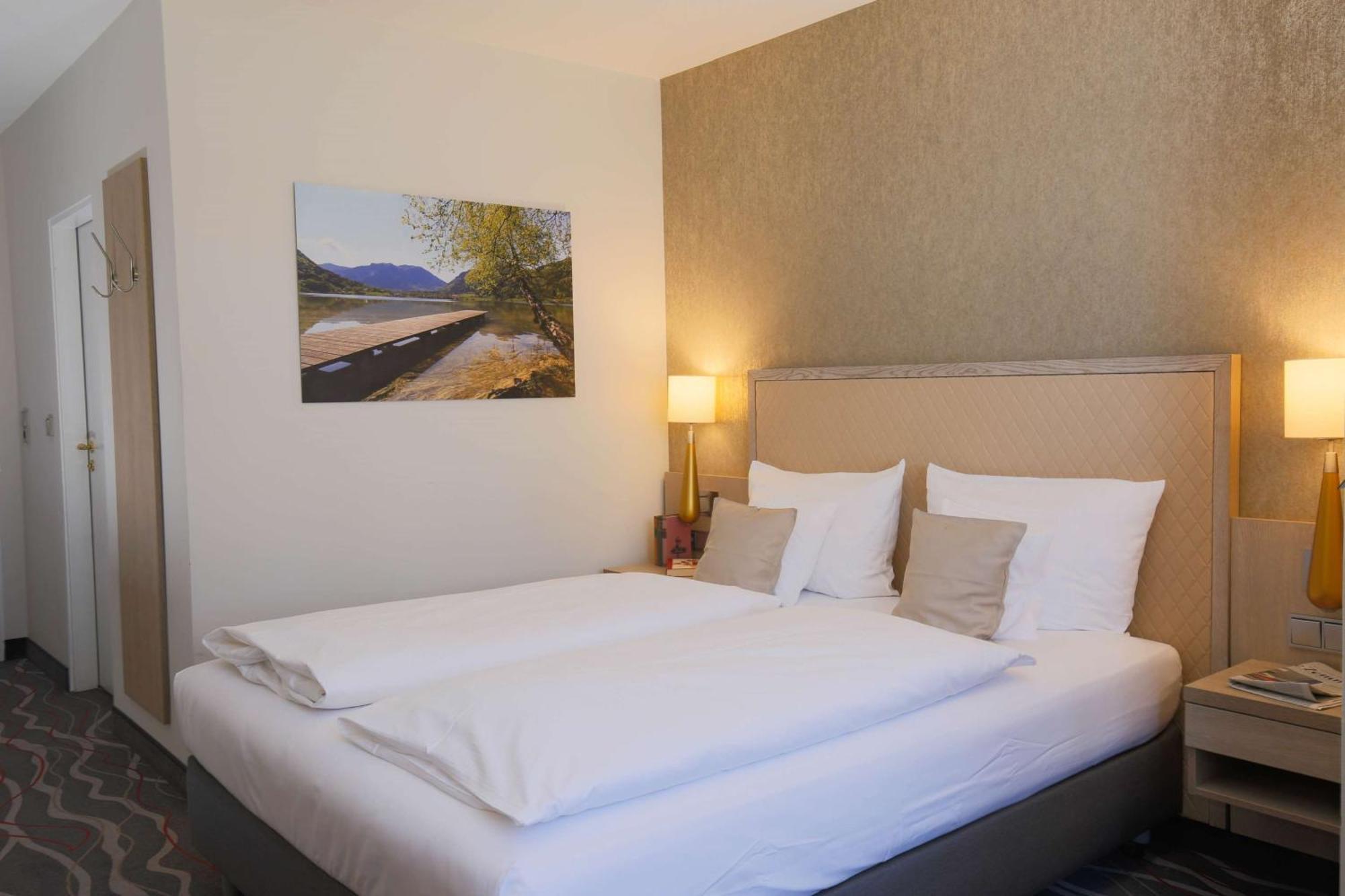 Hotel Bayerischer Hof Miesbach, BW Premier Collection Екстер'єр фото