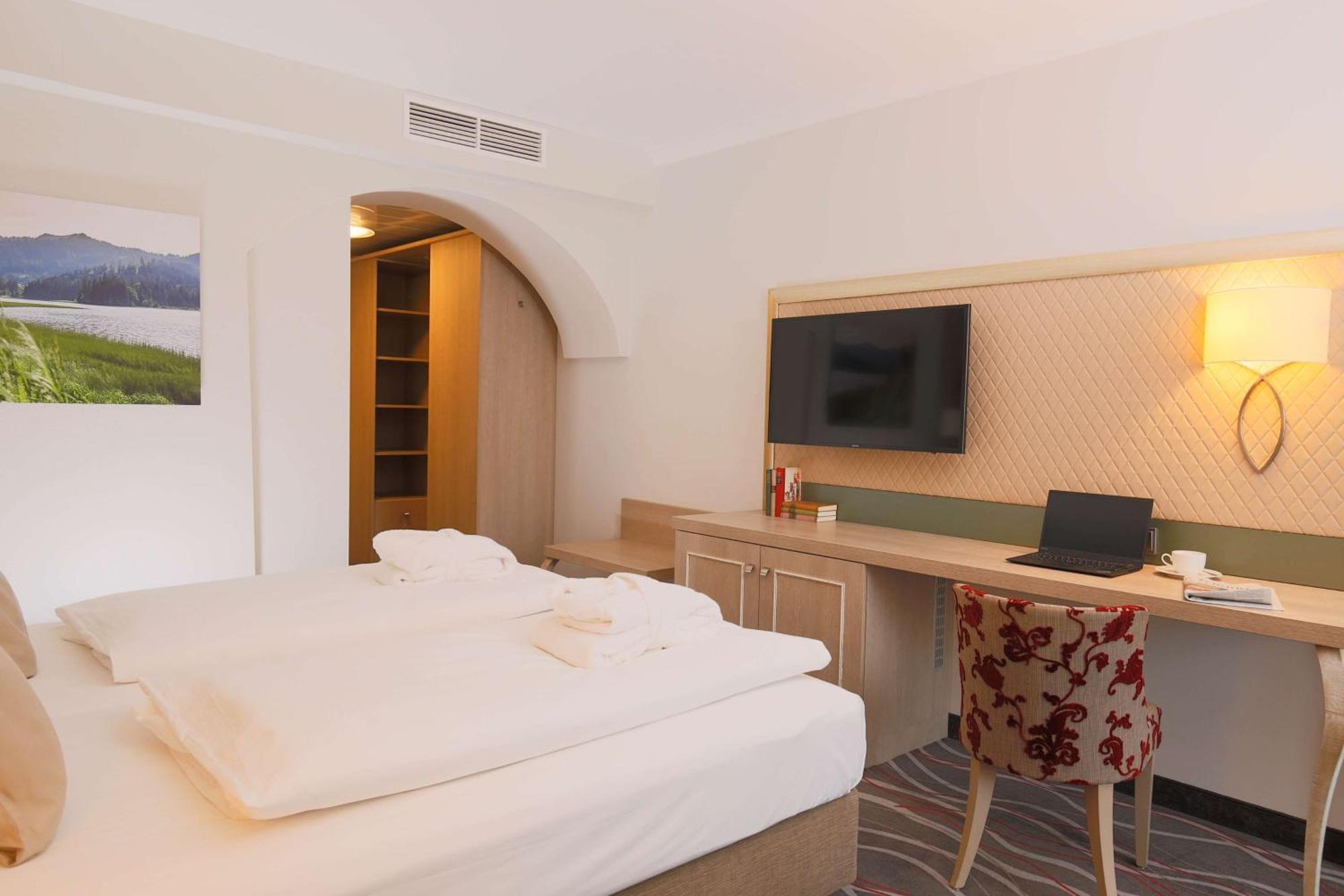 Hotel Bayerischer Hof Miesbach, BW Premier Collection Екстер'єр фото