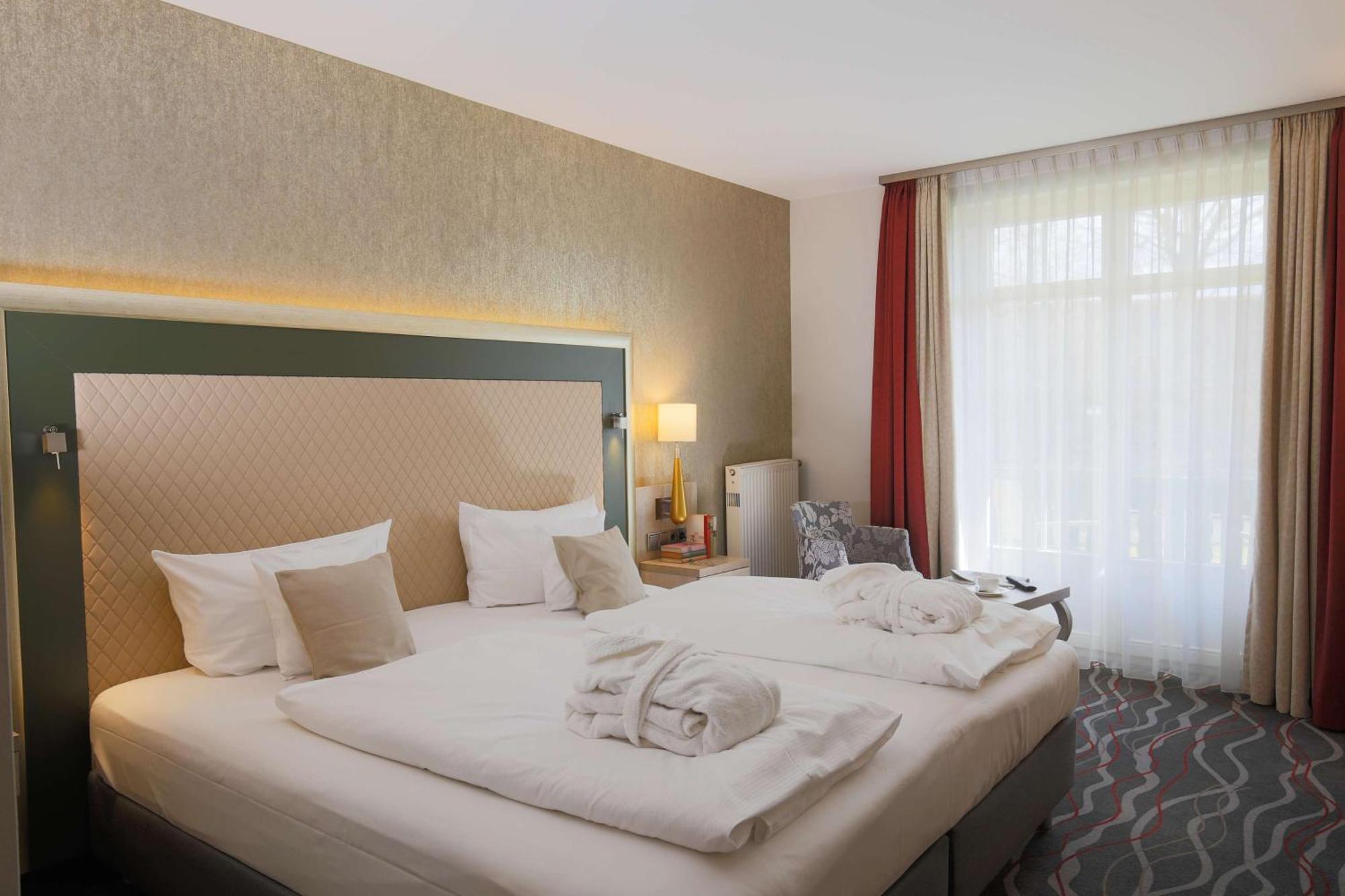 Hotel Bayerischer Hof Miesbach, BW Premier Collection Екстер'єр фото
