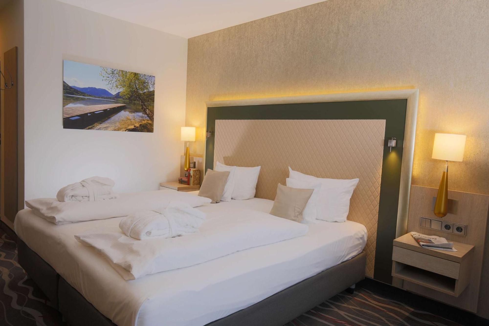 Hotel Bayerischer Hof Miesbach, BW Premier Collection Екстер'єр фото