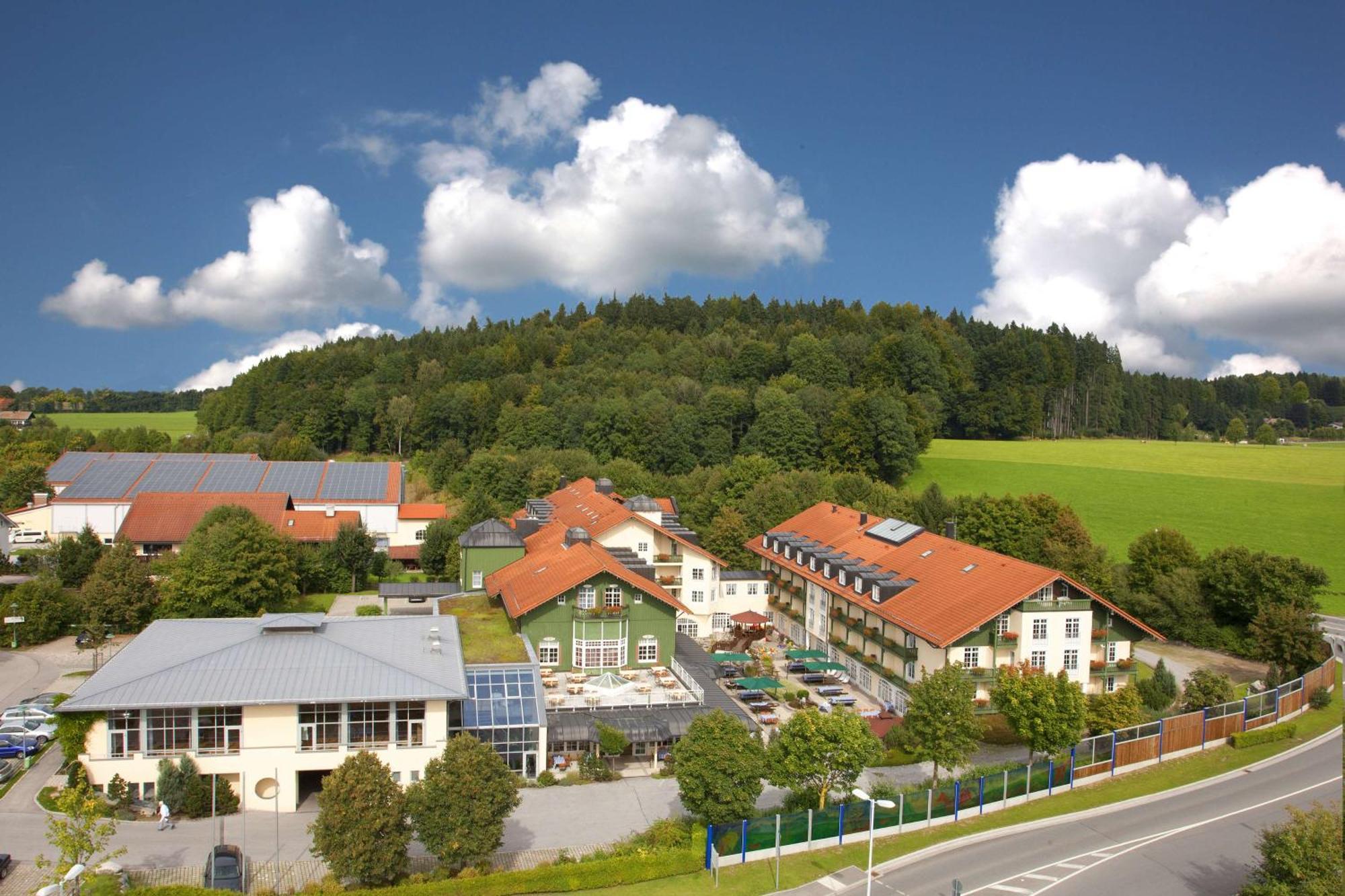 Hotel Bayerischer Hof Miesbach, BW Premier Collection Екстер'єр фото